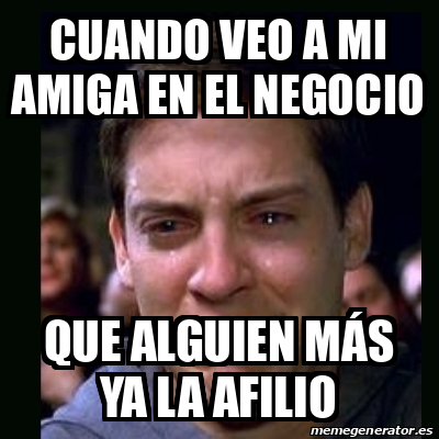 Meme Crying Peter Parker CUANDO VEO A MI AMIGA EN EL NEGOCIO QUE